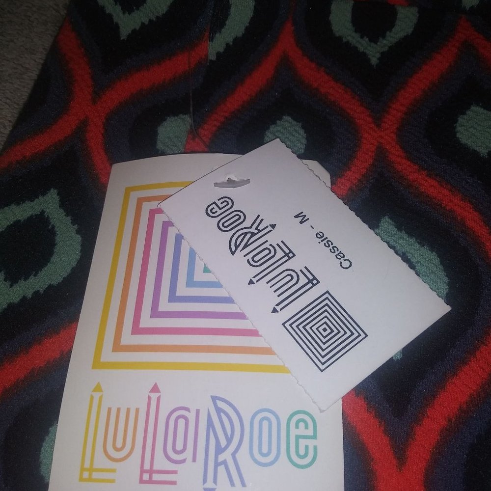 Lularoe - Picture 2 of 3
